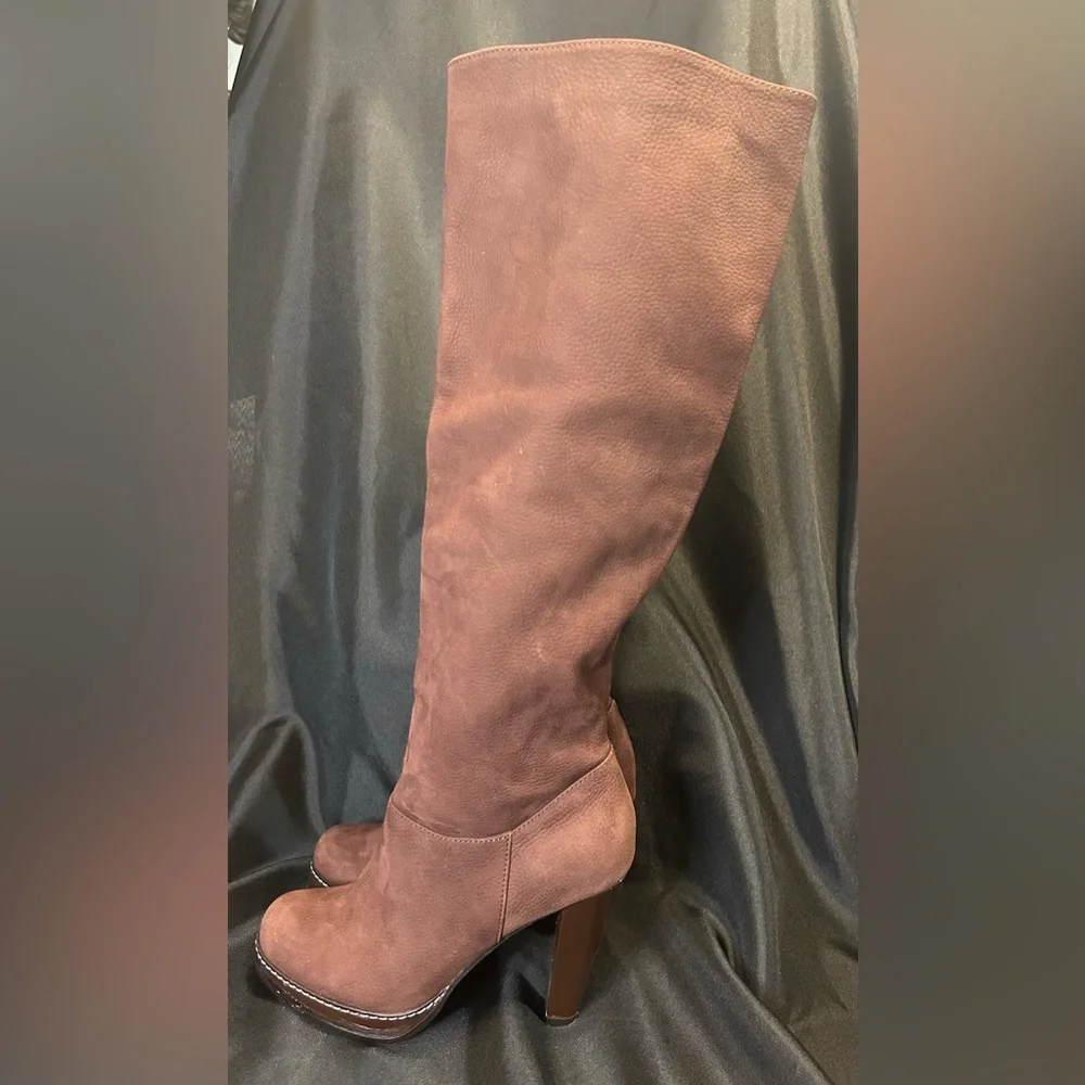 COLE HAAN Soft Leather Slouch Pull On Knee High Boots- Chesnut Brown Size 7B - Picture 4 of 8
